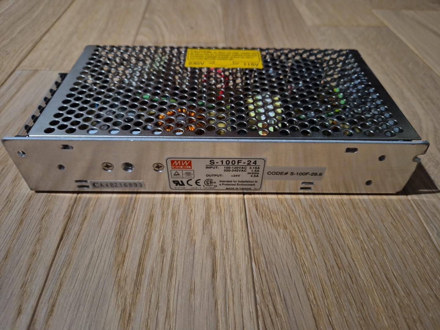 Alimentation S-100F-24