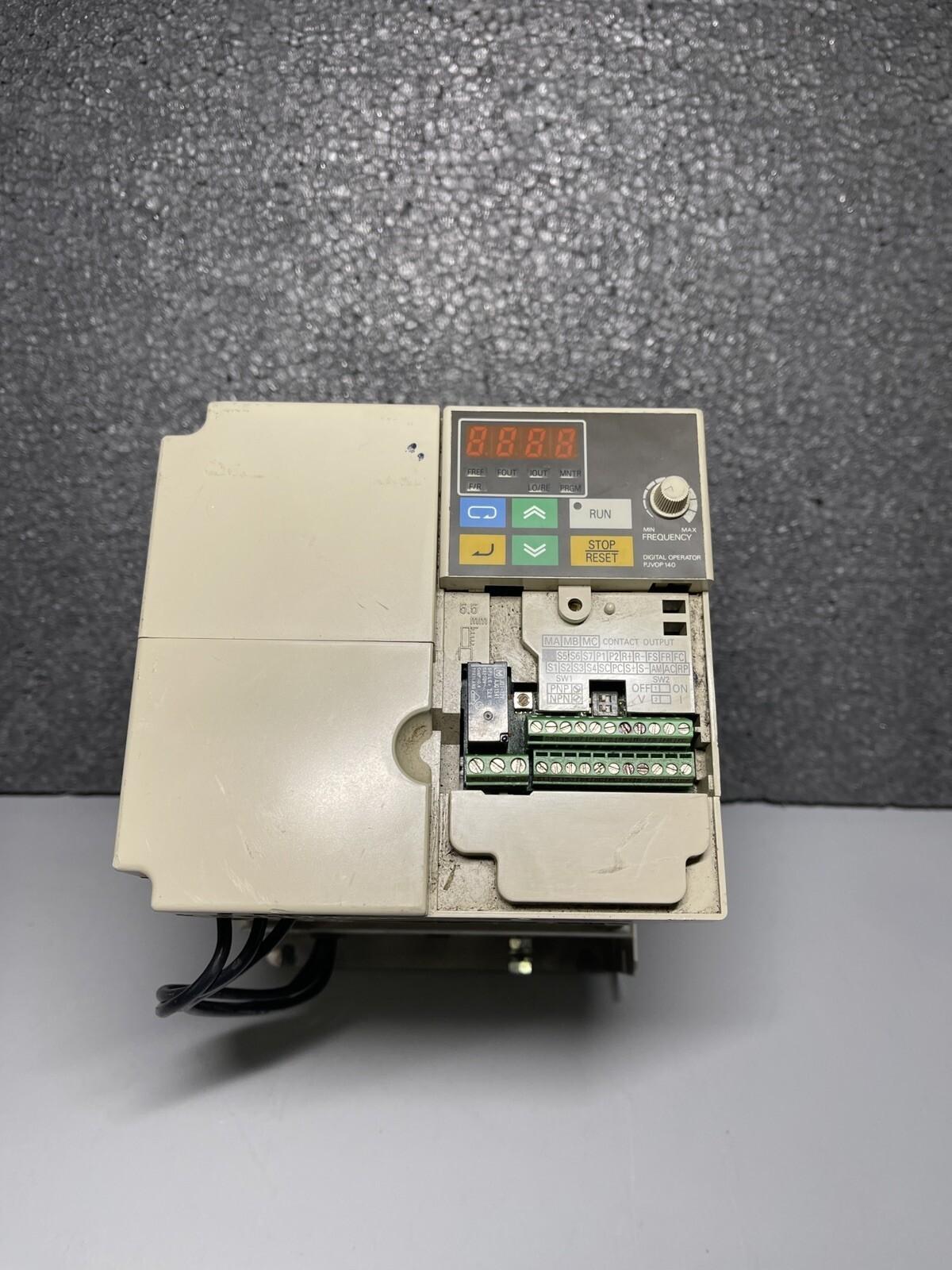 CIMR-V7AZ44P0 Frequency Inverter Omron 44P00 Frequency Inverter