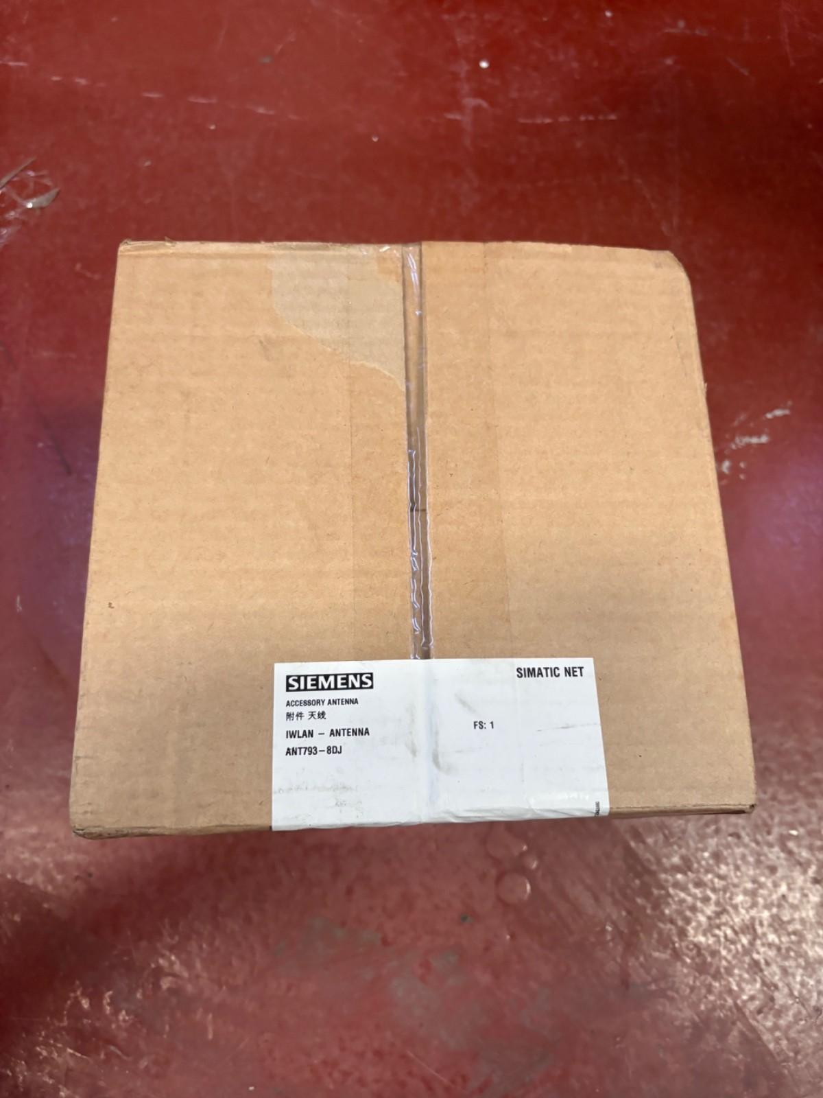 IWLAN ANTENNA ANT793-8DJ, 18DPI, IP65