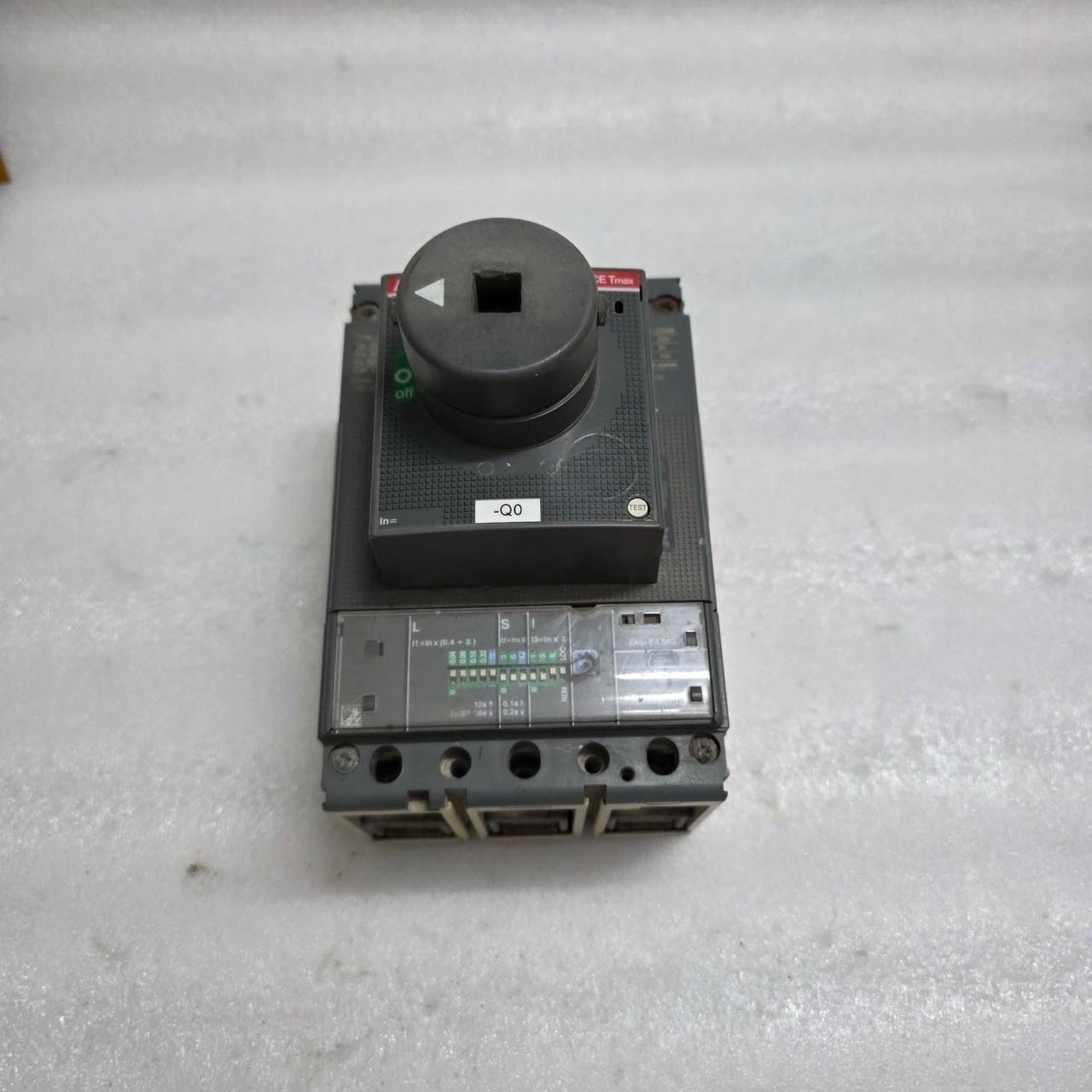 XT4S 250 Ekip LS/I In=250A 3p F F