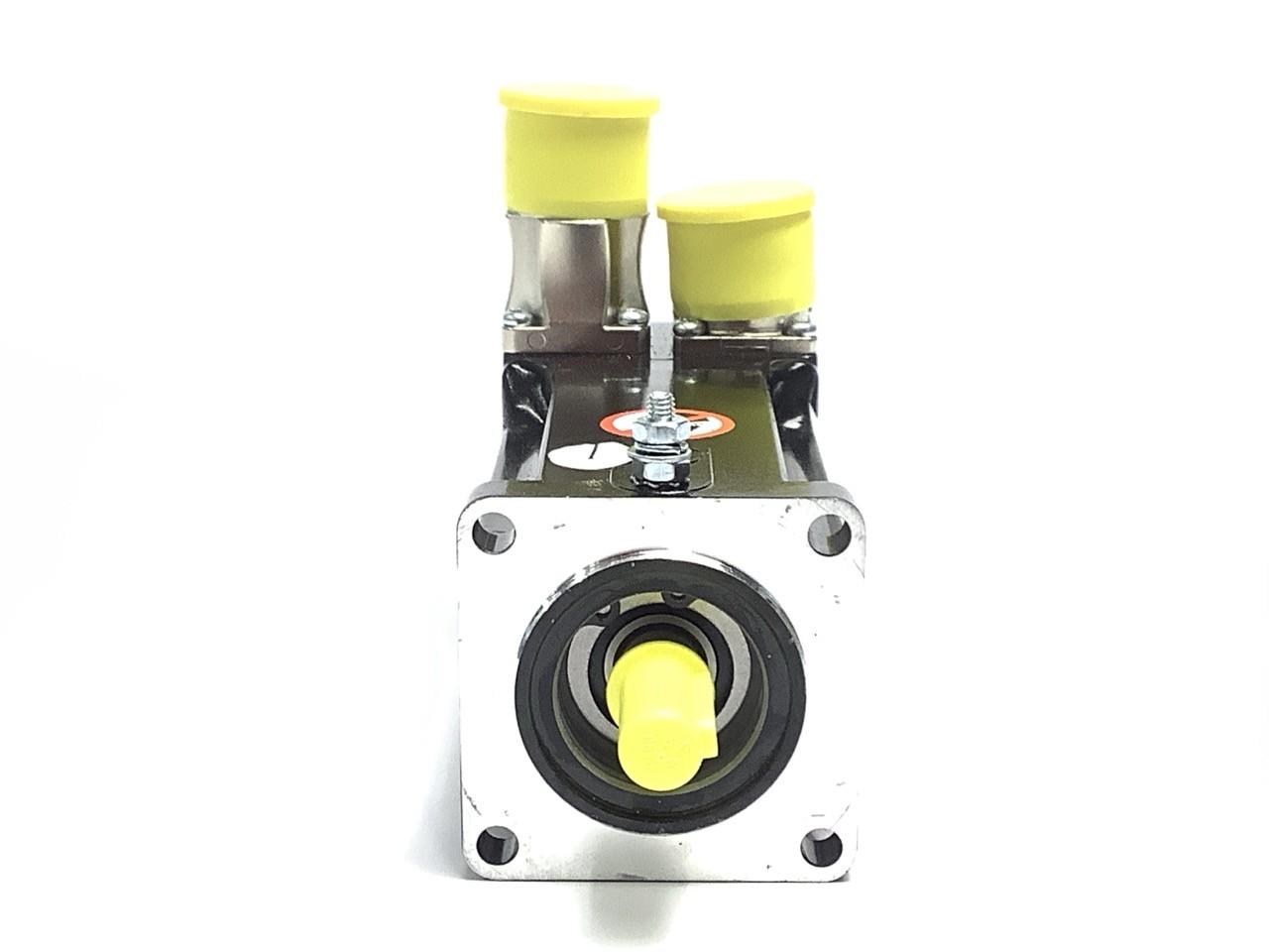 AC servo motor BSH, Lexium 05, 0.5N.m, 8000rpm, untapped shaft, without brake, IP50