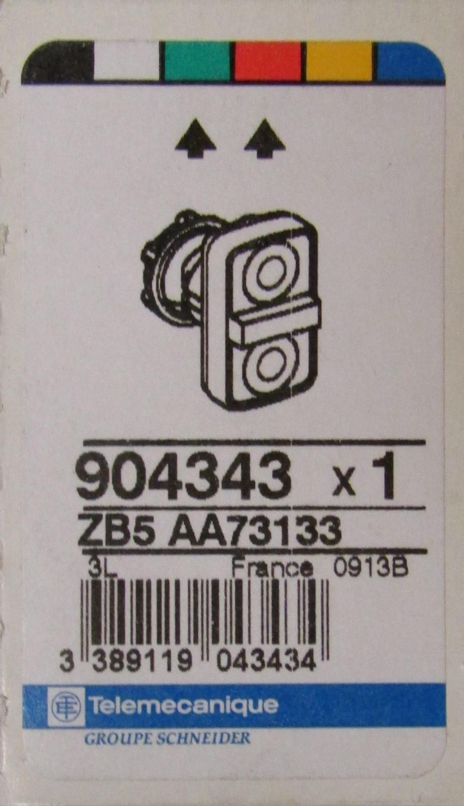 ZB5 AA73133 Left and Right Green Center RED STOP Push Button
