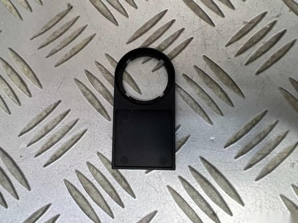 LABEL HOLDER, 27 X 27MM, ROUNDED BOTTOM