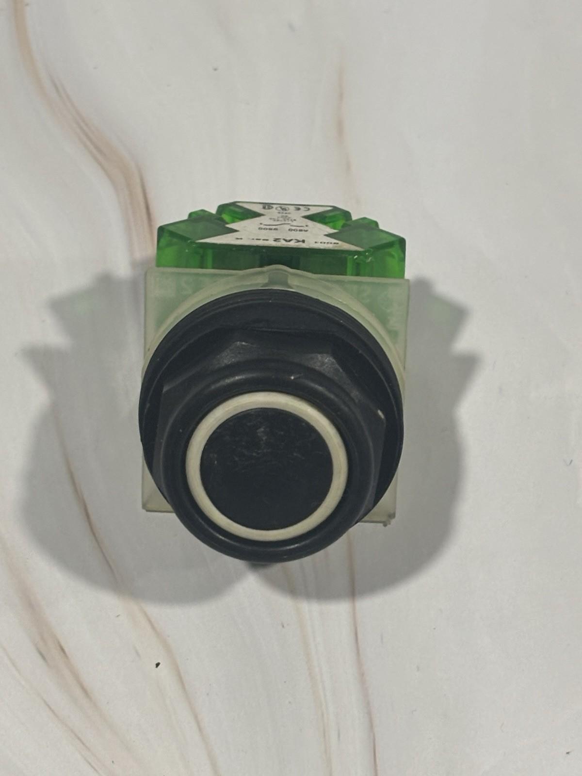 Push-button, Harmony 9001SK, plastic, flush, red, 30mm, spring return, 1 NO