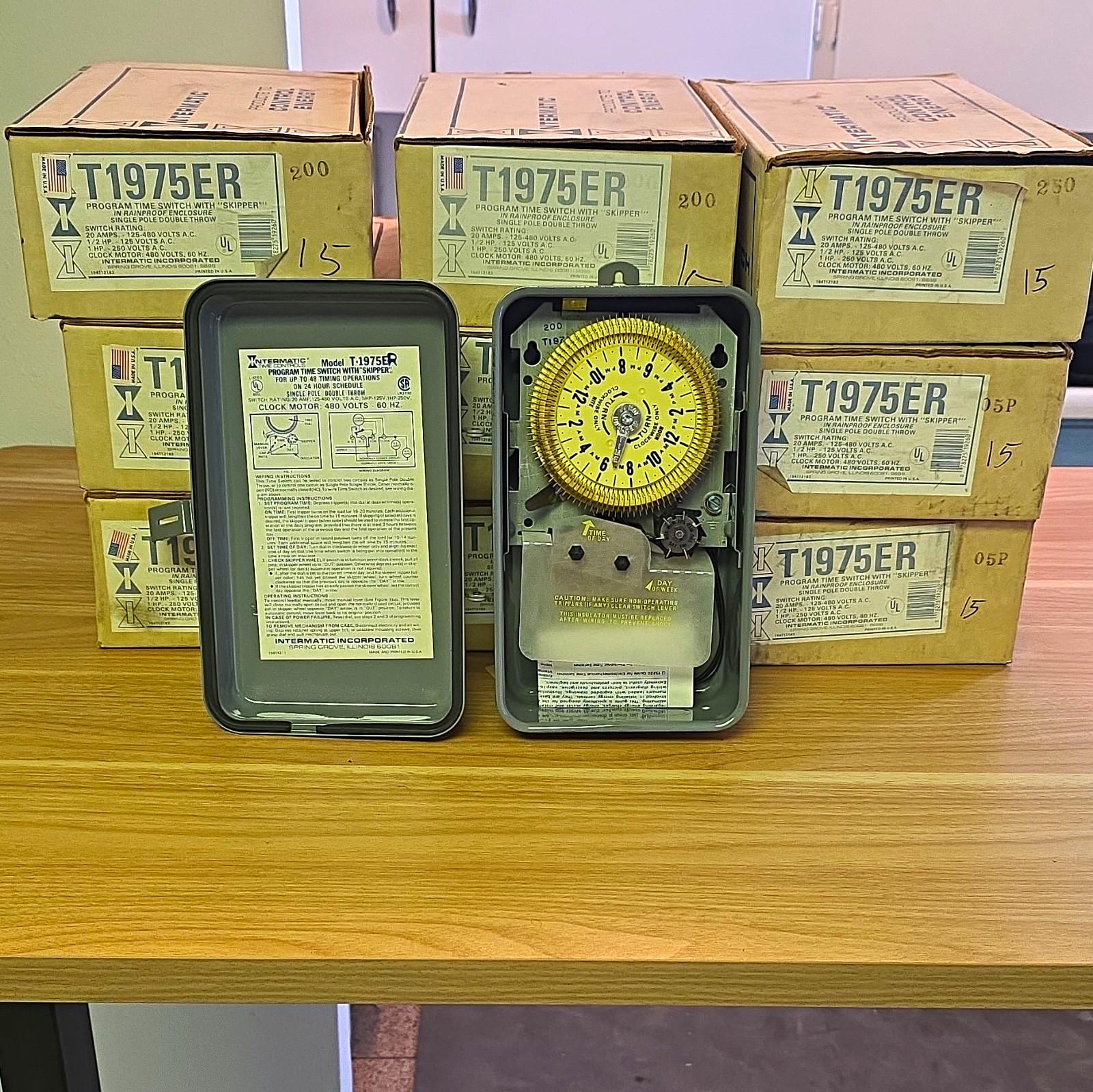 24-Hour Mechanical Time Switch with Skip-a-Day, 480 VAC, 60Hz, SPDT, Outdoor Metal Enclosure, 15 Minute Interval