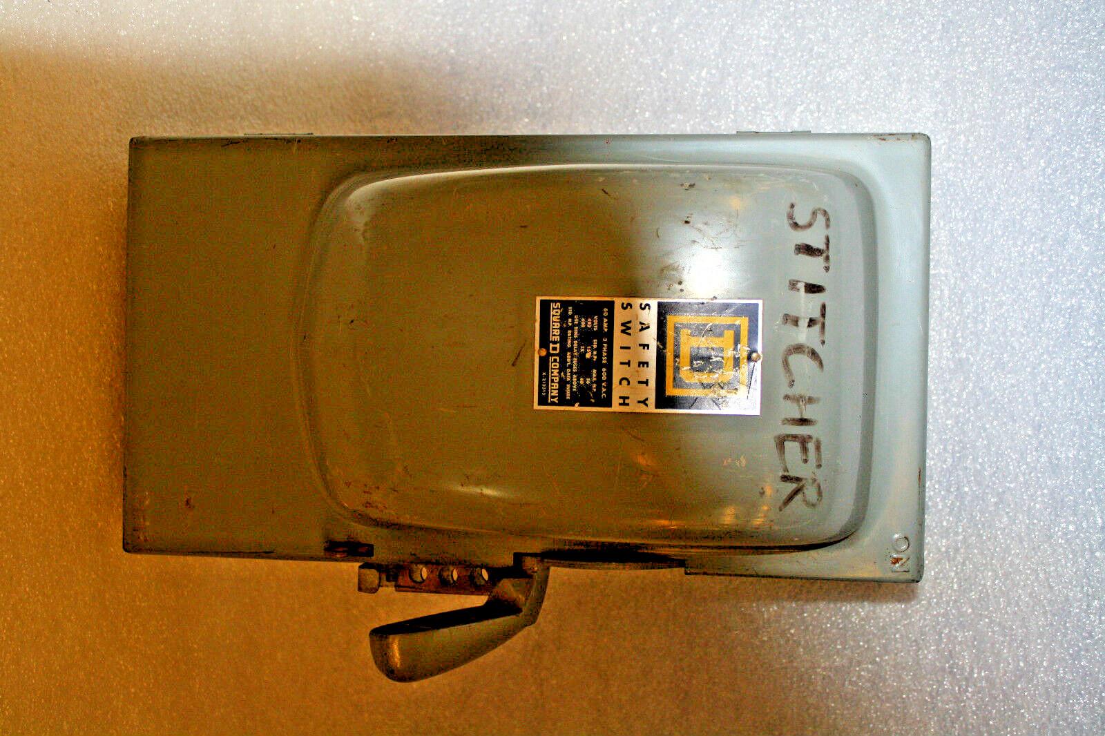 Safety switch, heavy duty, fusible, 60A, 3 wire, 3 poles, 50hp, 600VAC/DC, Type 1