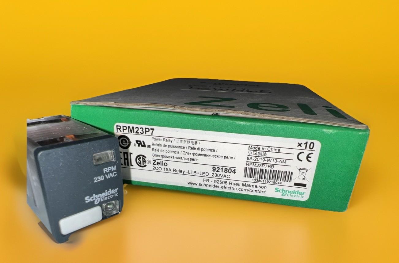 Harmony, Power plug-in relay, 15 A, 2 CO, with LED, 230 V AC