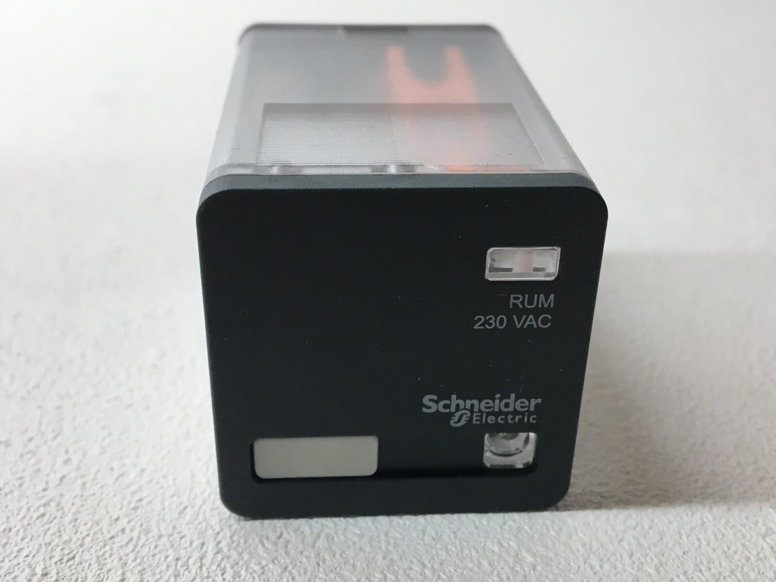 Universal plug in relay, Harmony, 10A, 3CO, with LED, 230V AC