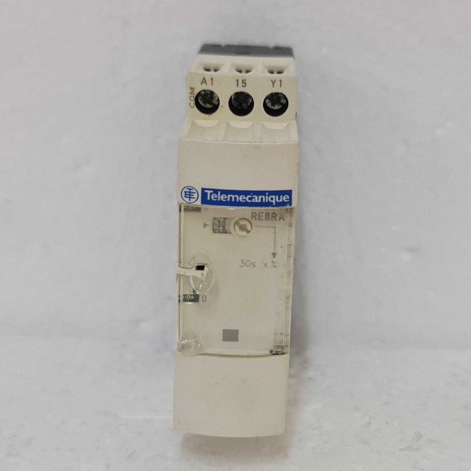 RE8RA31FU Industrial Timing Relay 0.3..30 Type 110..240 AC