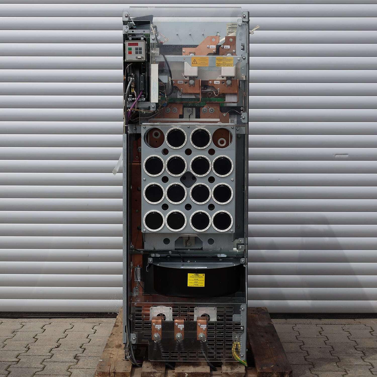 SIMOVERT Masterdrives 6SE7033-7TG70-Z