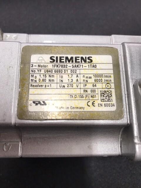 SERWOMOTOR 1FK7032-5AK71-1TA0