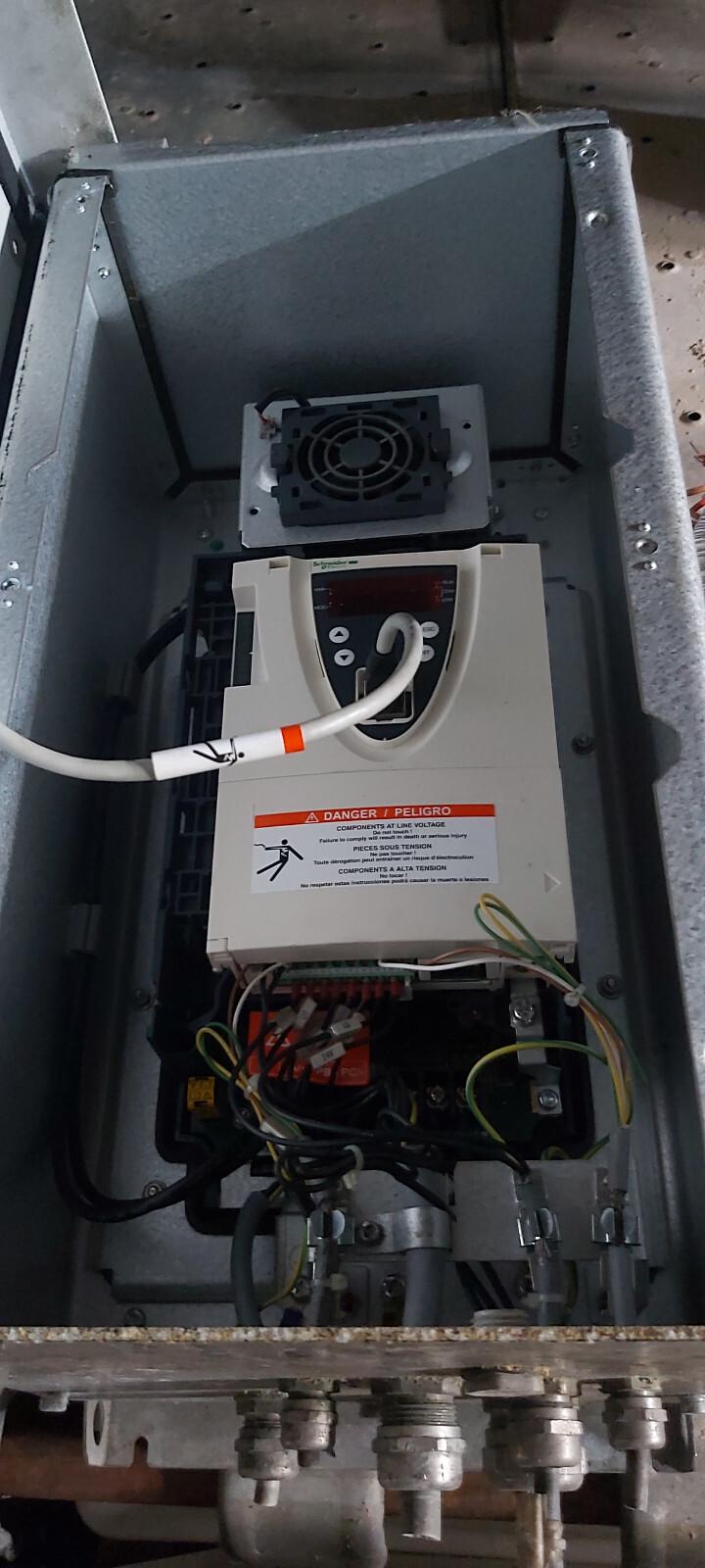 ALTIVAR 61 ATV61WU55N4 ALTIVAR 5.5kw 400v Telemecanique