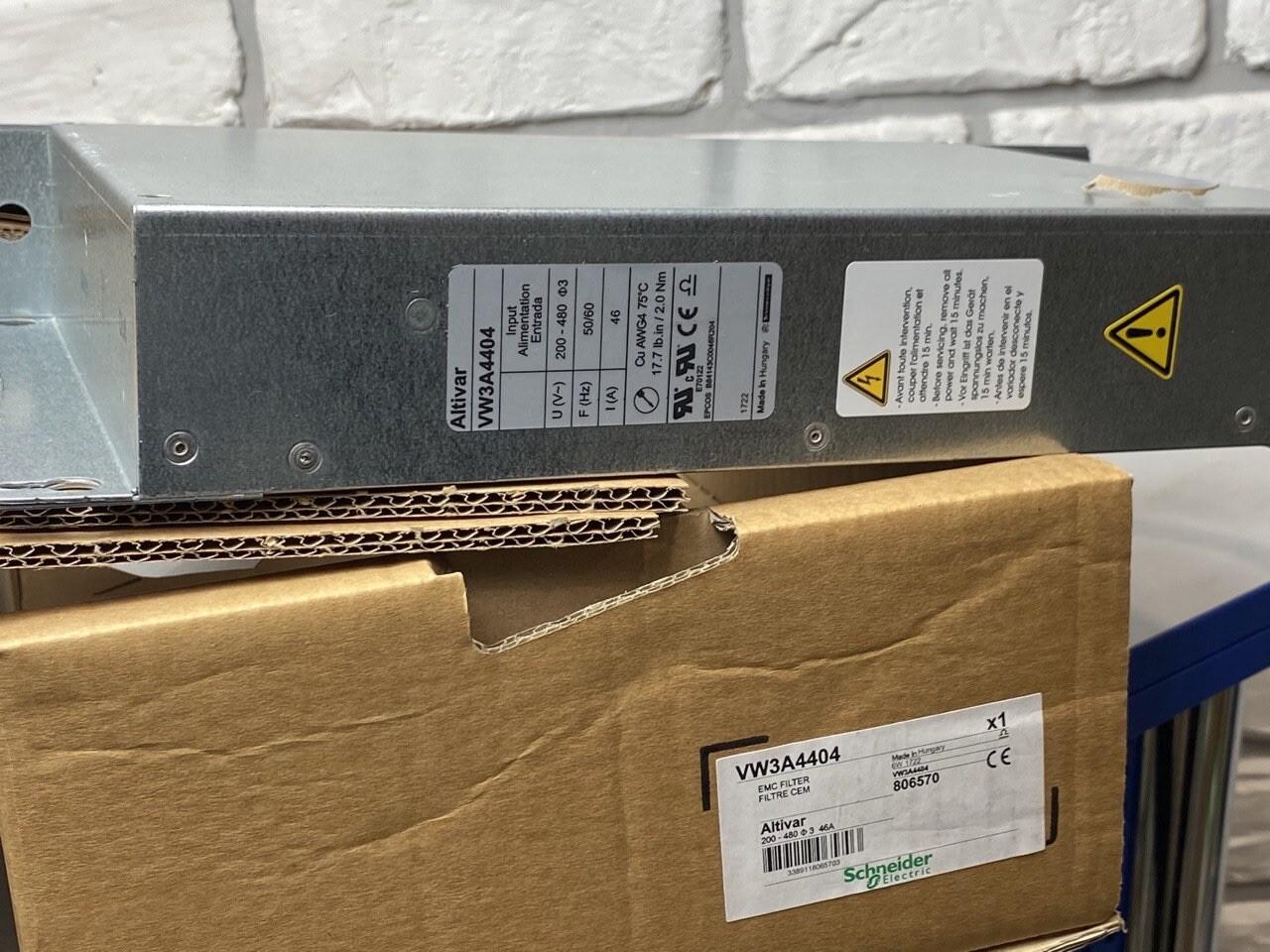 VW3A4404 additionnal EMC footprint filter S5A 3-phase supply 46A