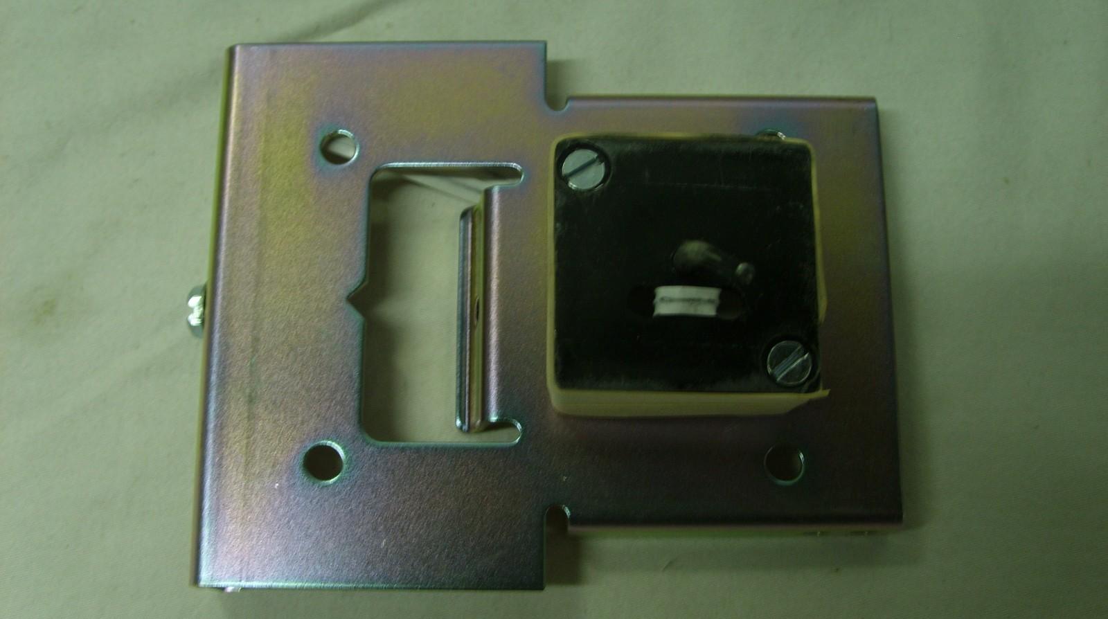POWERS THERMOSTAT INSTALLATION MOUNTING BRACKET 5-PACK 182-683 011223