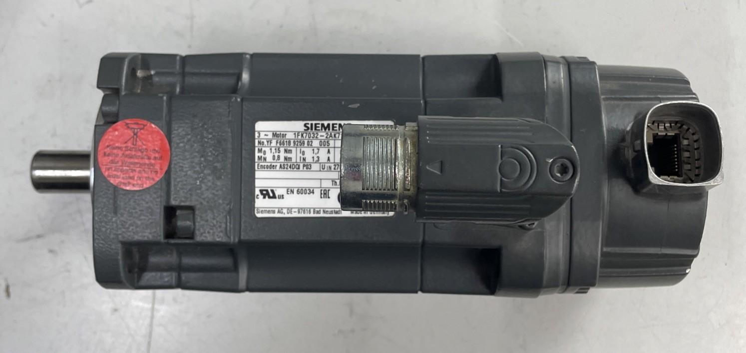 SIMOTICS S SYNCHRONOUS MOTOR 1FK7-CT PN=0,5 KW; UZK=600V M0=1,15NM (100K); NN=6000RPM; NATURAL COOLING,