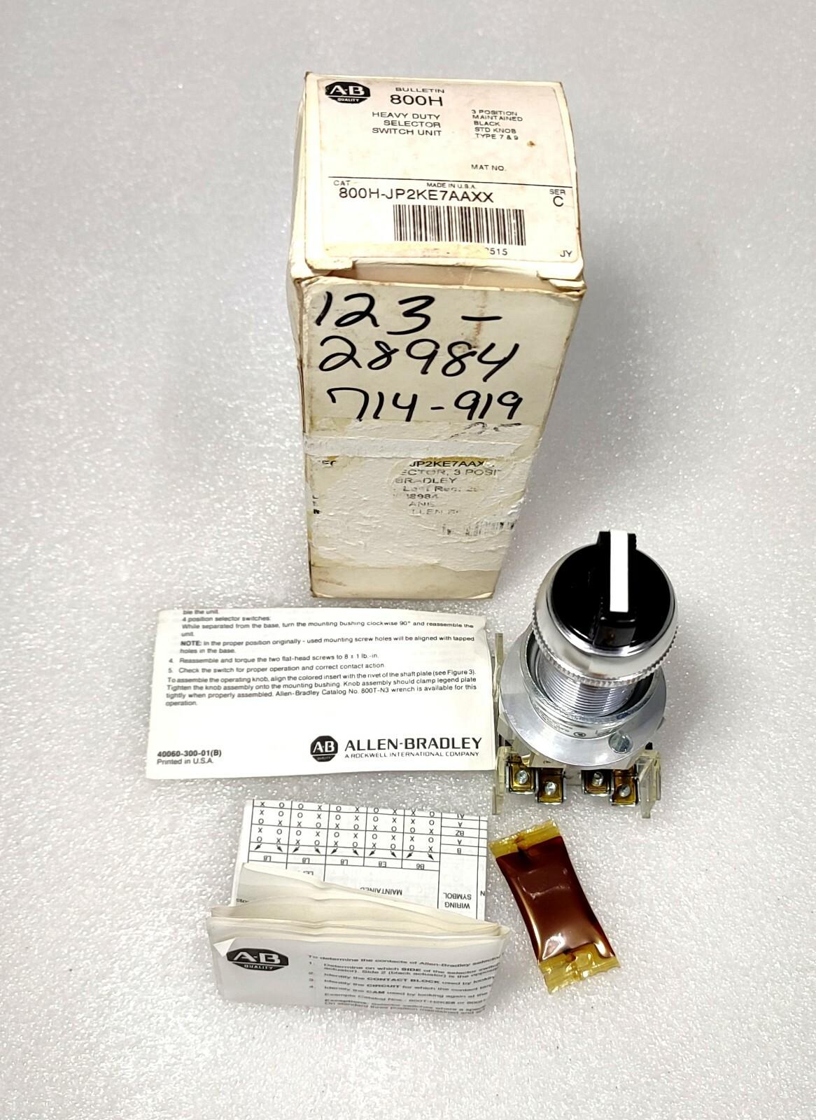 Hazardous Location Type 7&9 3 Pos. Sel. Switch-Non-Illum., Standard Barrel Length, White, Std. Knob Maint.