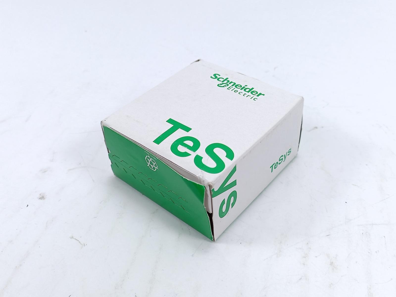 TeSys GV2 Manual Starter and Protector, magnetic circuit protector, toggle switch, 4 A, screw clamp terminals