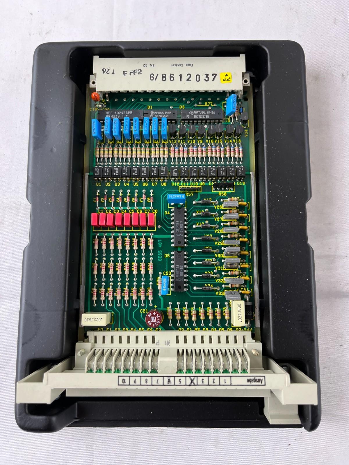 6ES5 487-3LA11 SIMATIC S5-105R 8DI/8DO 24V DC I/O Module