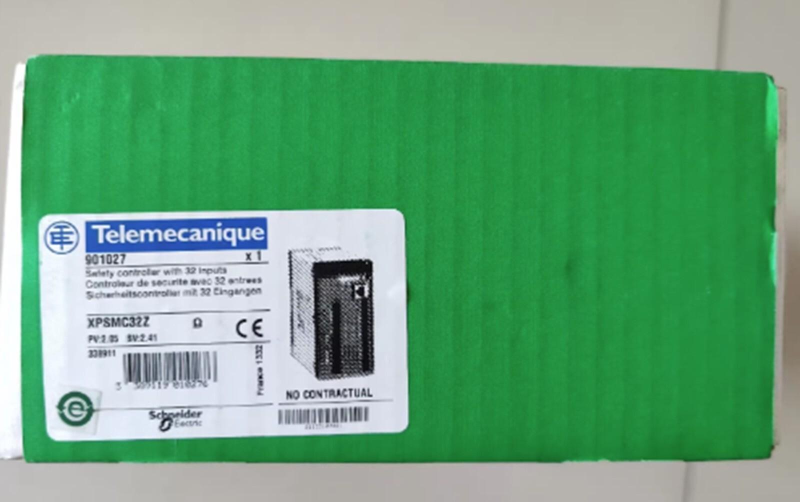 safety controller, Harmony XPS MC, 24V DC, 32 inputs, 46 LEDs signalling