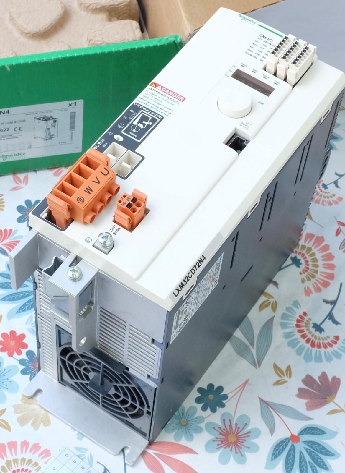 motion servo drive, Lexium 32, 72A, three phase, supply voltage 208 to 480V, 7kW, modbus