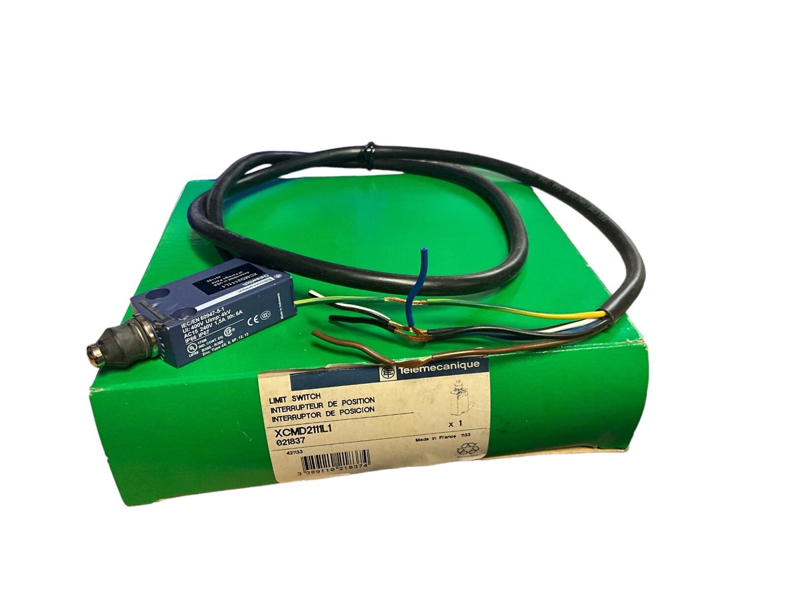 Limit switch, Limit switches XC Standard, XCMD, metal end plunger with nitrile boot, 1NC+1 NO, snap, 1 m