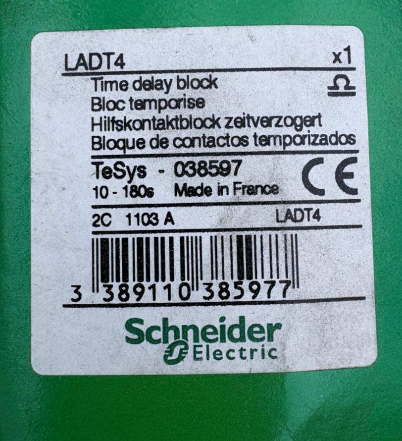 Time delay auxiliary contact block, TeSys Deca, 1NO + 1NC, on delay 10-180s, front, screw clamp terminals