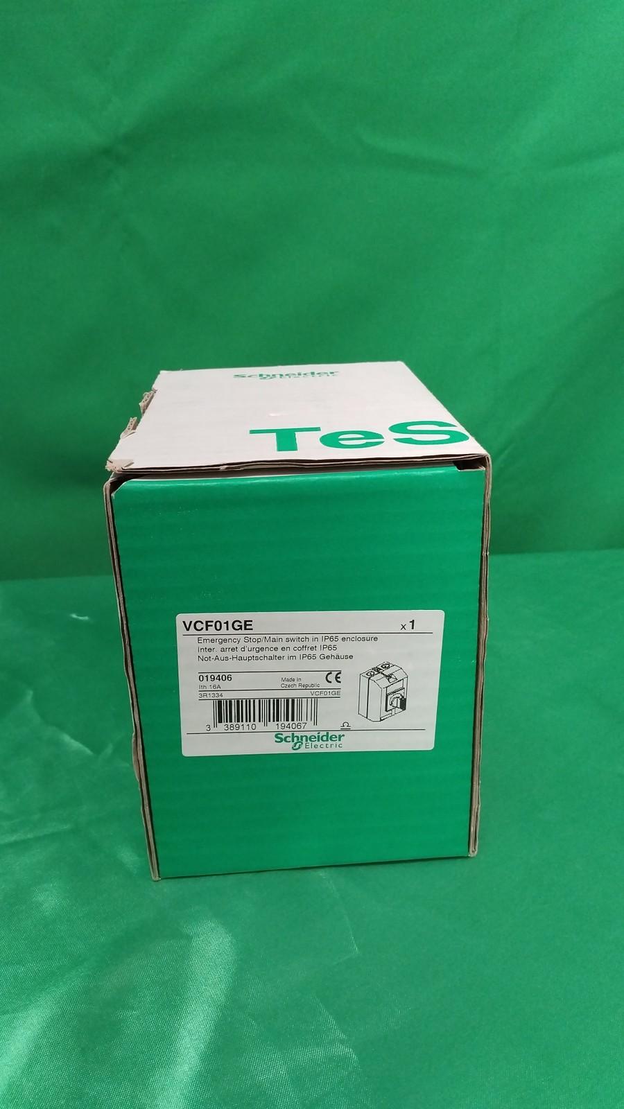 Enclosed switch disconnector,TeSys Control,for ON/emergency stop,16A,IP65