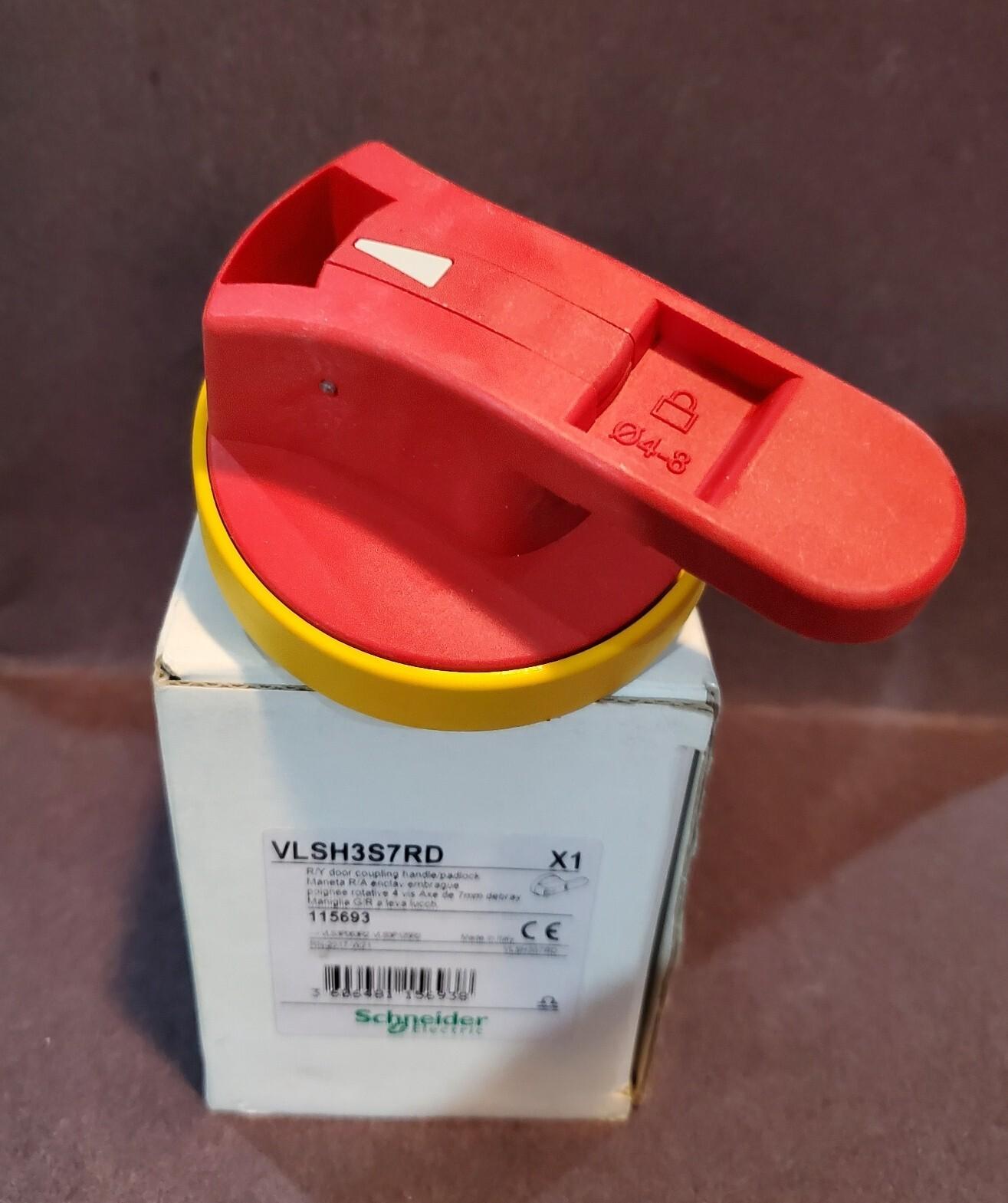 Disconnect switch, TeSys VLS, pistol grip handle, 70 mm diameter, screw mounting, red handle, 7 mm shaft, defeatable