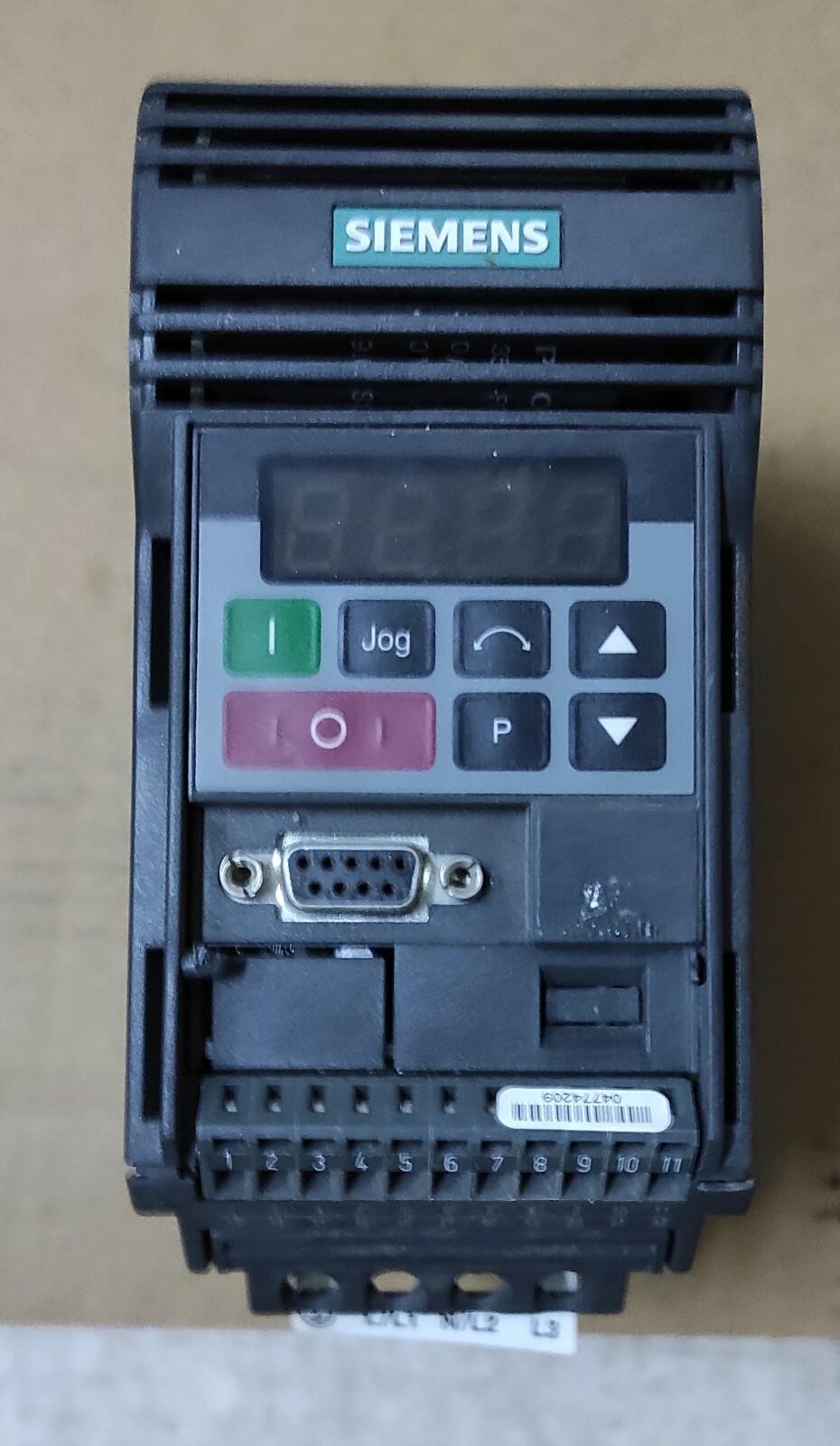 LIRE DESCRIPTION MICROMASTER 6SE99213-6CA40 6SE9 213-6CA40