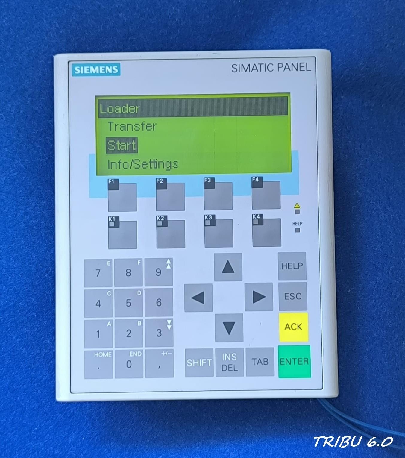 PANNEAU OPÉRATEUR SIMATIC 6AV6 641-0BA11-0AX0 OP77A ÉCRAN LCD 4'5"