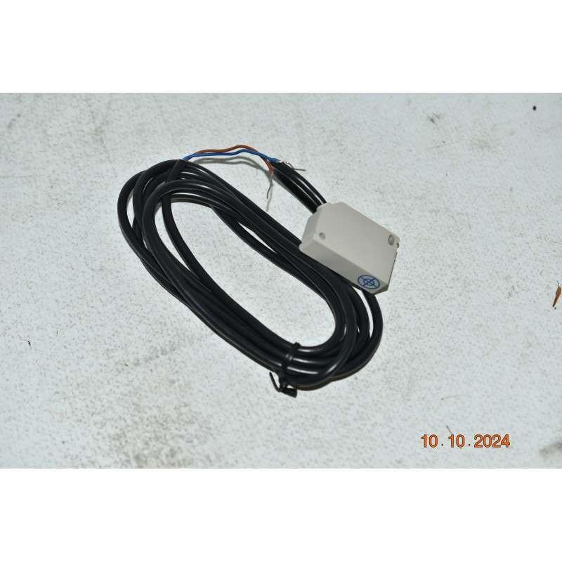 Inductive proximity sensors XS, inductive sensor XS8 12x40x26, plastic, Sn4mm, 24...240VAC/DC, cable 2 m