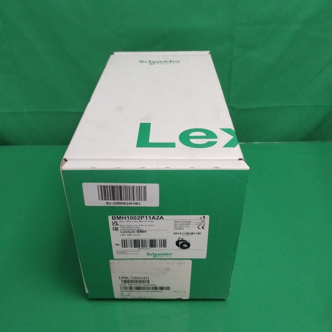servo motor BMH, Lexium 32, 6.2Nm, 6000rpm, keyed shaft, without brake, IP54, 128bit encoder