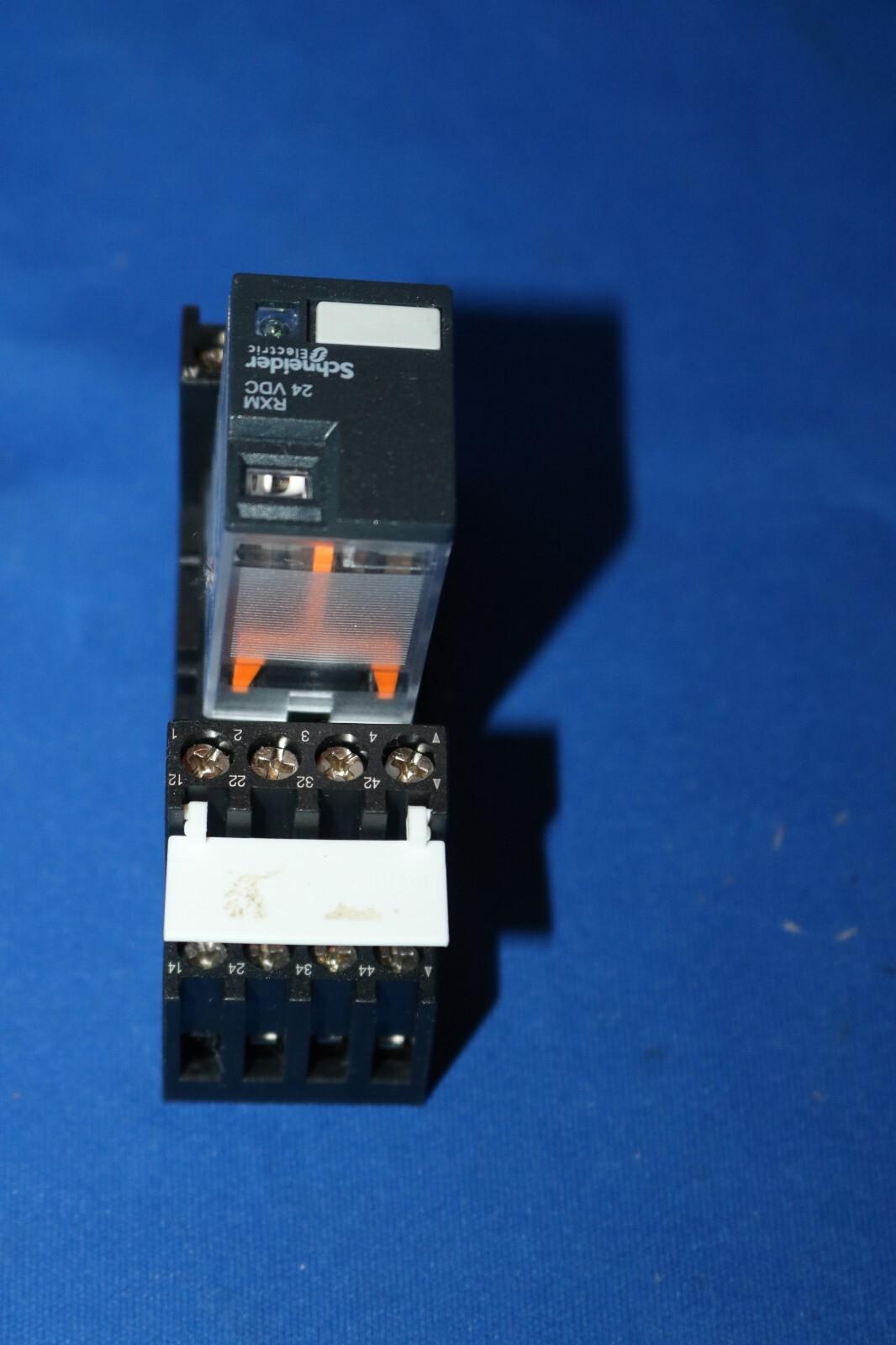 miniature plug in relay, Harmony Electromechanical Relays, 6A, 4CO, with LED, 24V DC