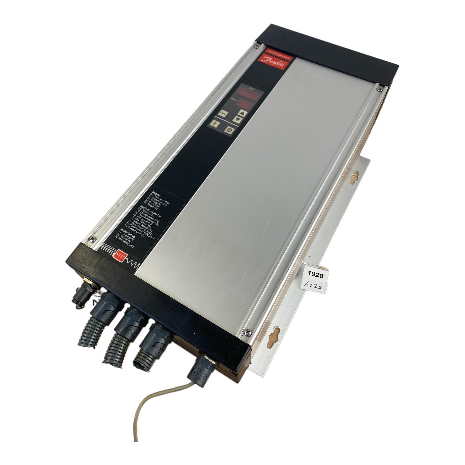 VLT 3002 175H1030 Inverseur De Fréquence 380-415V