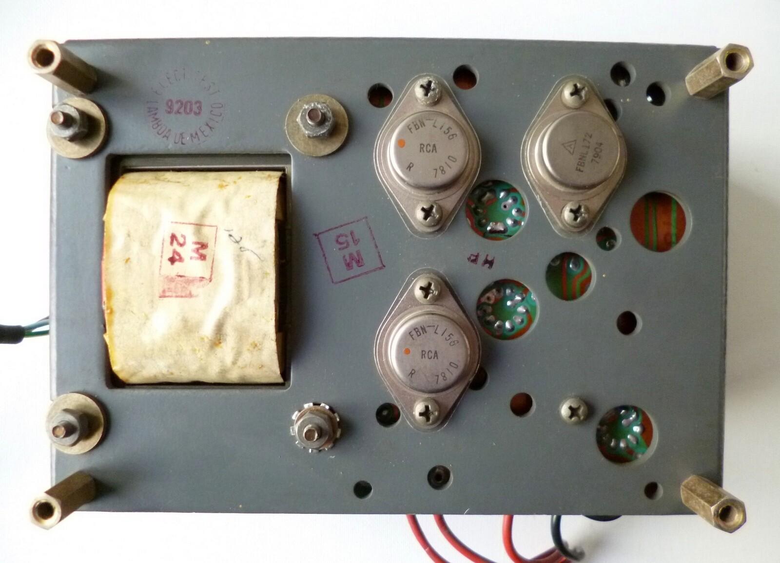 BLOC ALIMENTATION REGULATED POWER SUPPLY TRIPLE OUTPUT MPU-1