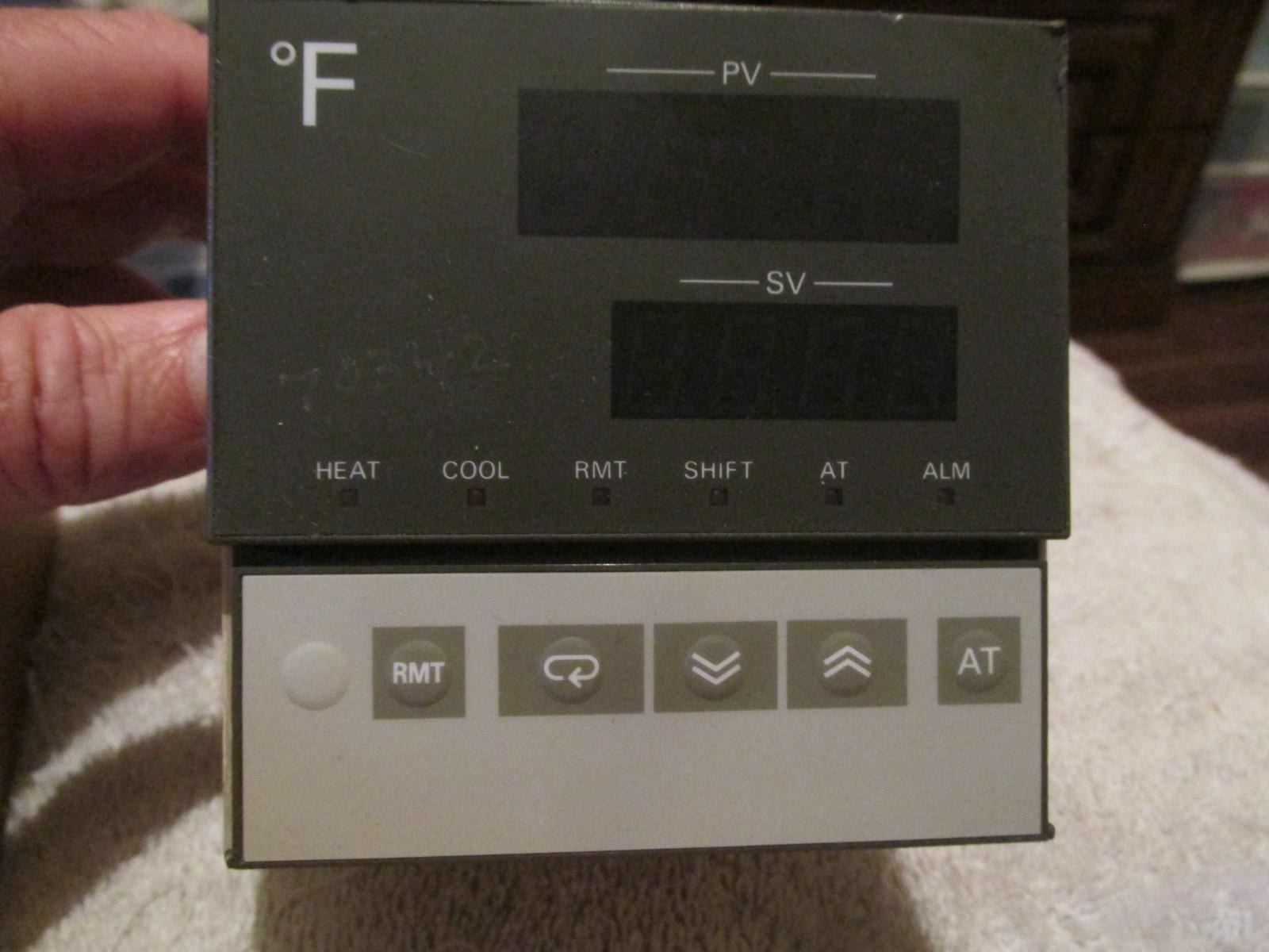 TEMPERATURE CONTROLLER E5AX-VAA 02 BOEING AIRCRAFT FACTORY SURPLUS