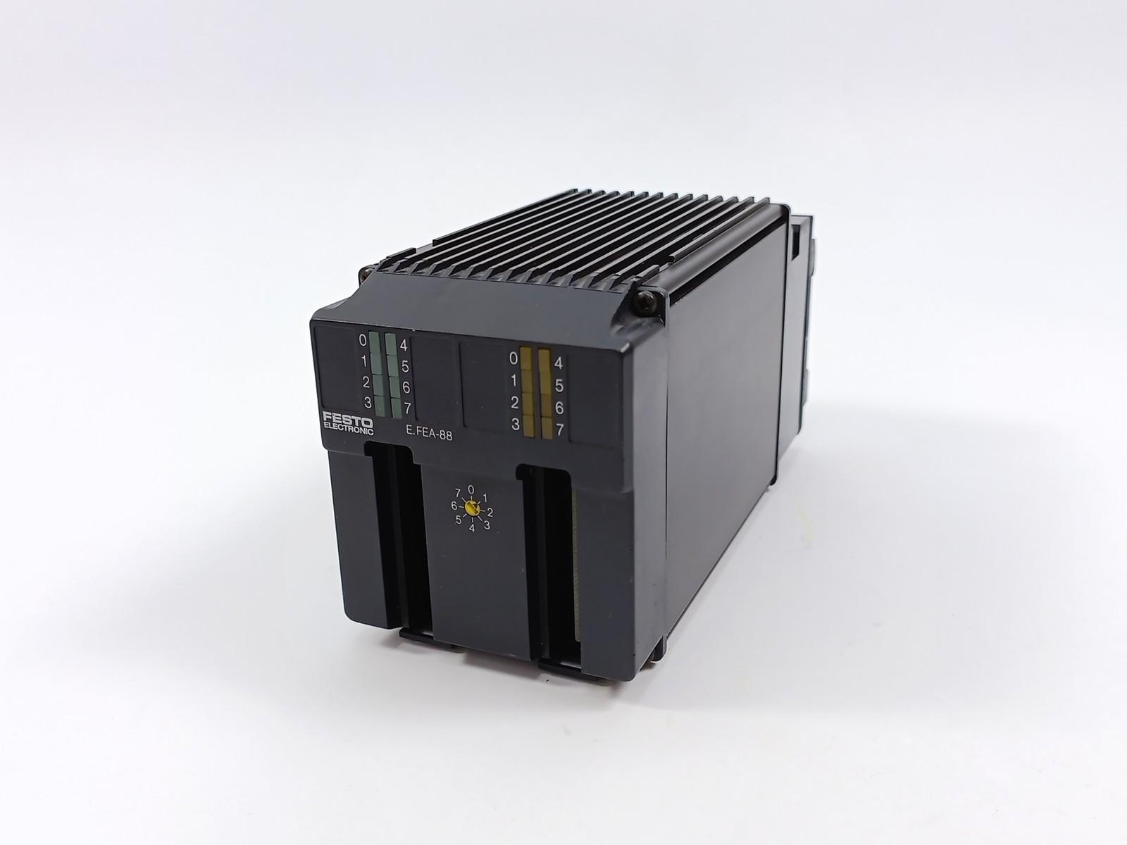 008285 E.FEA-88 Unité Programmable