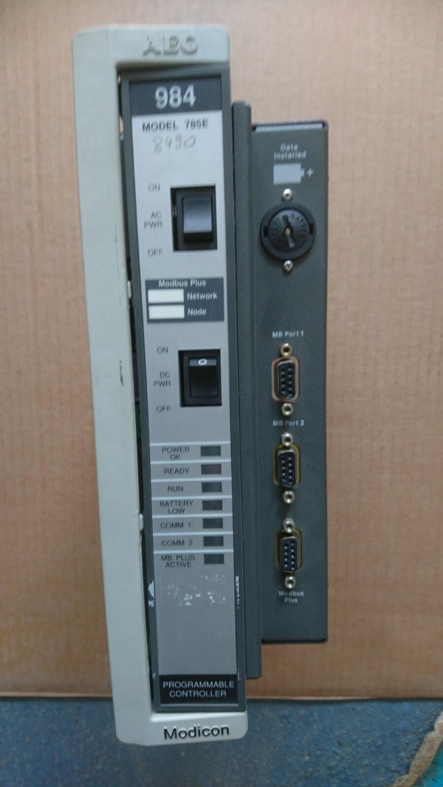 UNITE CENTRALE SCHNEIDER E984-785