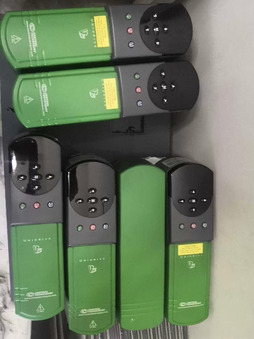 Control Techniques UNI1404 Unidrive 2.2KW 50/60HZ 380/480V