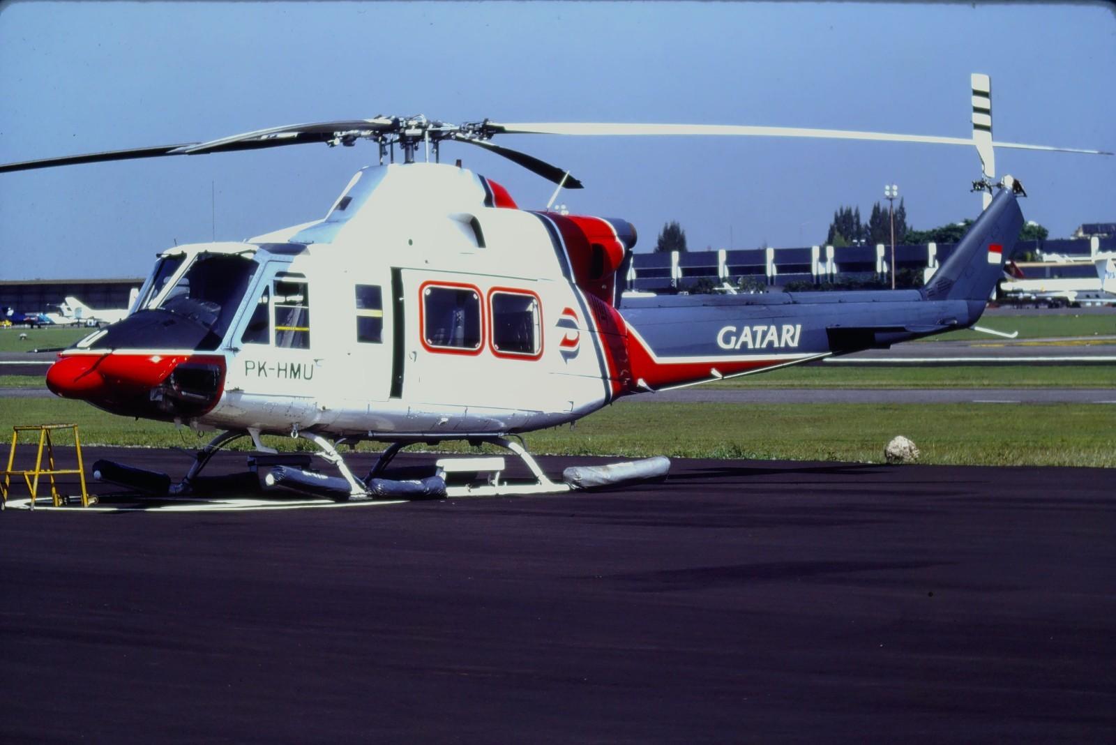 RH743_PK-HMU_GATARI_BELL 412HP_1992 ORIGINAL KODAK SLIDE