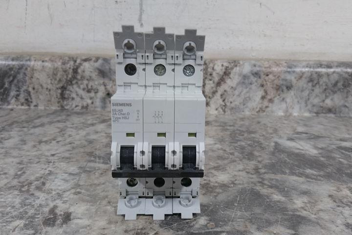 MCB 5SJ4 3P 240V 2A 14K D-TRIP