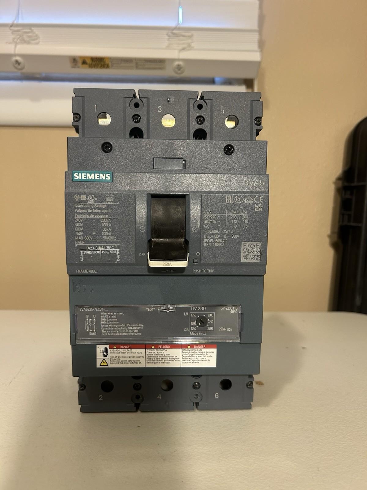 BRKR 3VA53 3P 250A 100KA FTAM