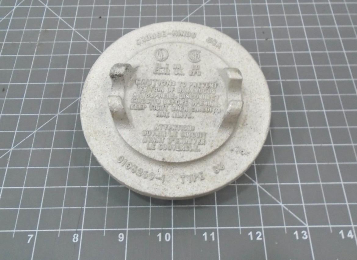 Eaton Crouse-Hinds series GUB junction box, 3-5/6" cover opening, 4-15/16" x 4-15/16" x 4-1/8", Feraloy iron alloy