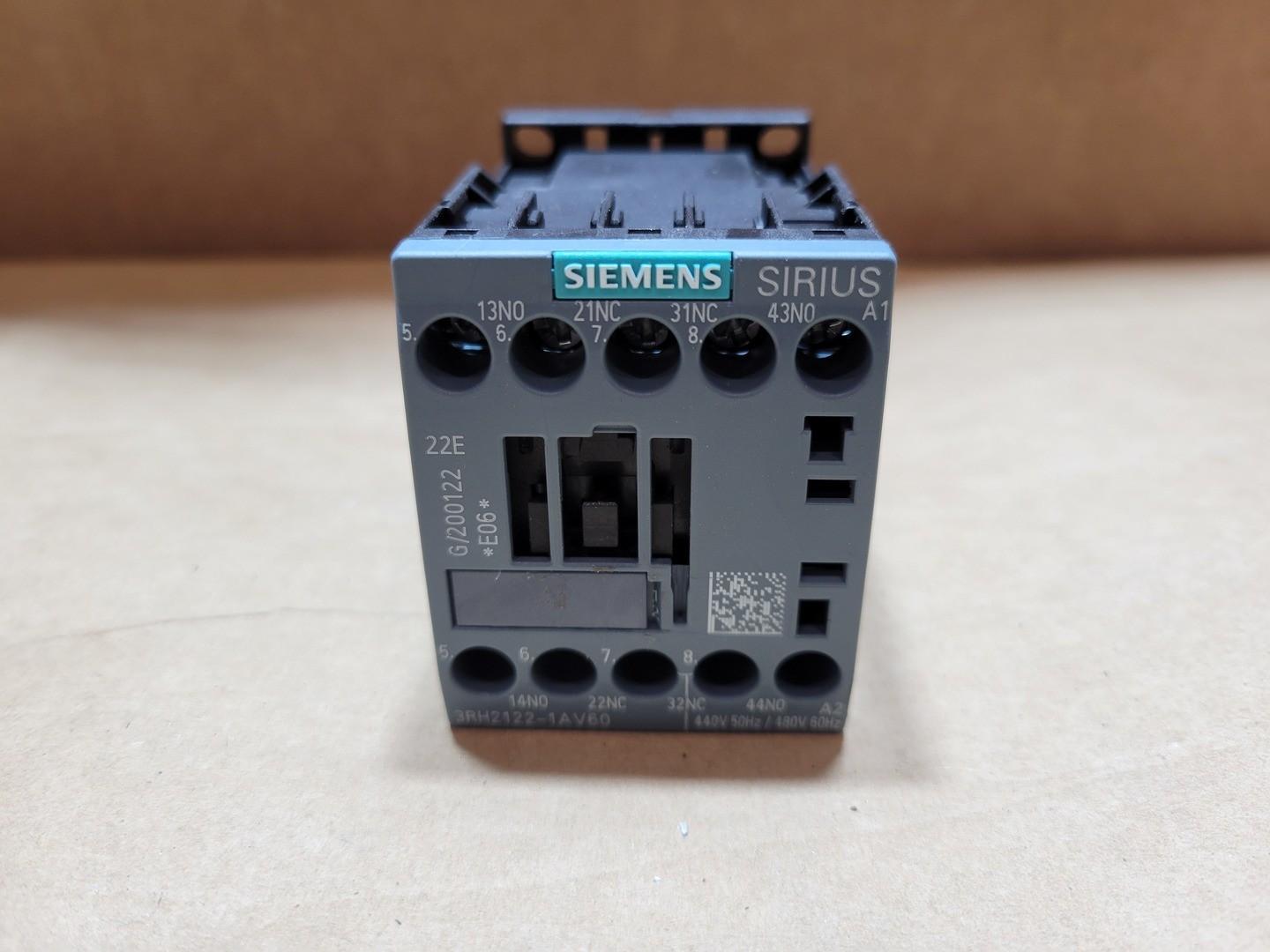 CONTACTOR RELAY 2NO+2NC AC 480V SCREW