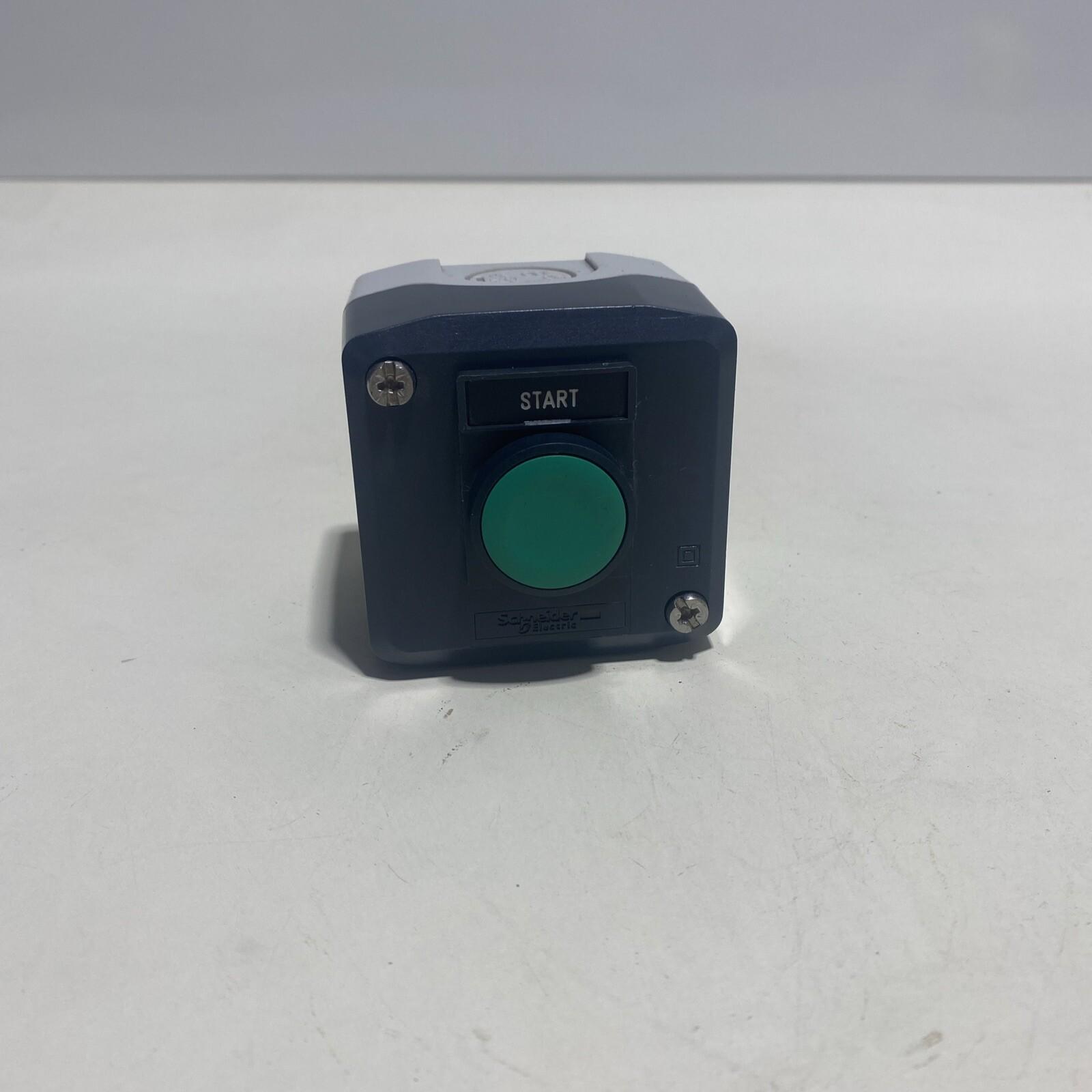 Control station, Harmony XALD, XALK, plastic, dark grey, 1 green flush push button marked START, 22mm, spring return, 1 NO, UL CSA certified