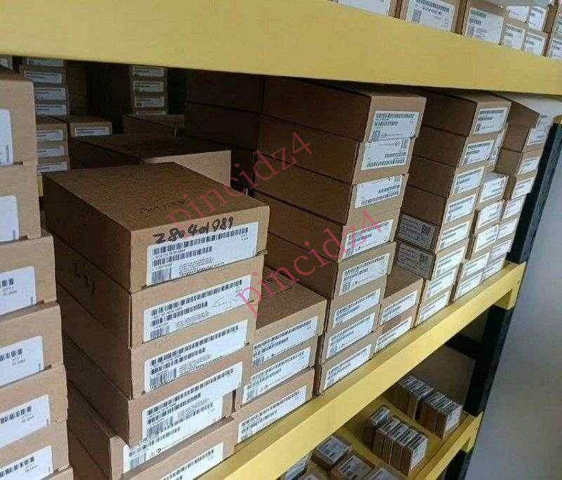 SIPLUS S7-1200 SM 1221 8DI RAIL