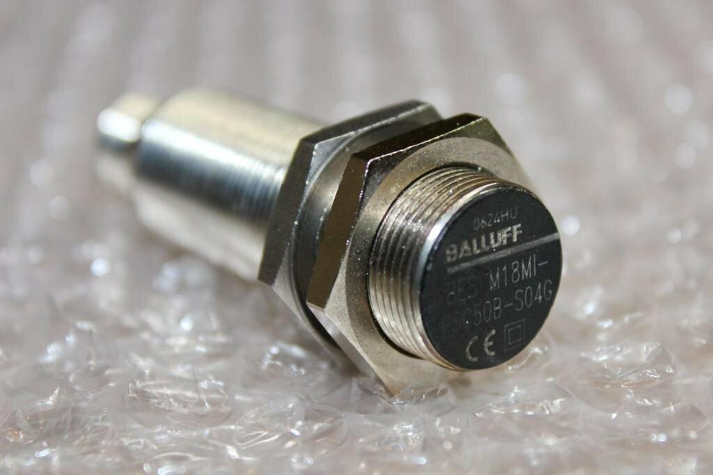 Inductive standard sensors with preferred types BES M18MI-PSC50B-S04G