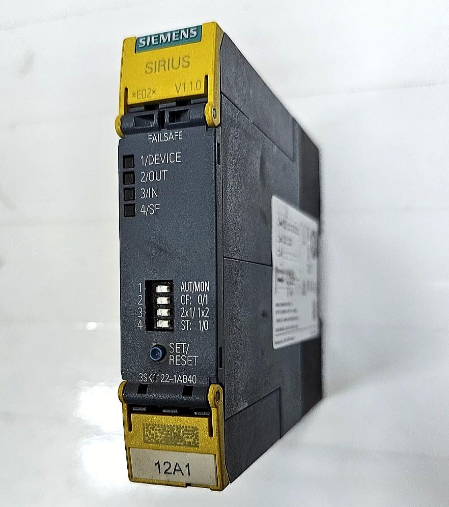 SAFETY RELAY ADV ELECT. 3+1, 24VDC, SCW