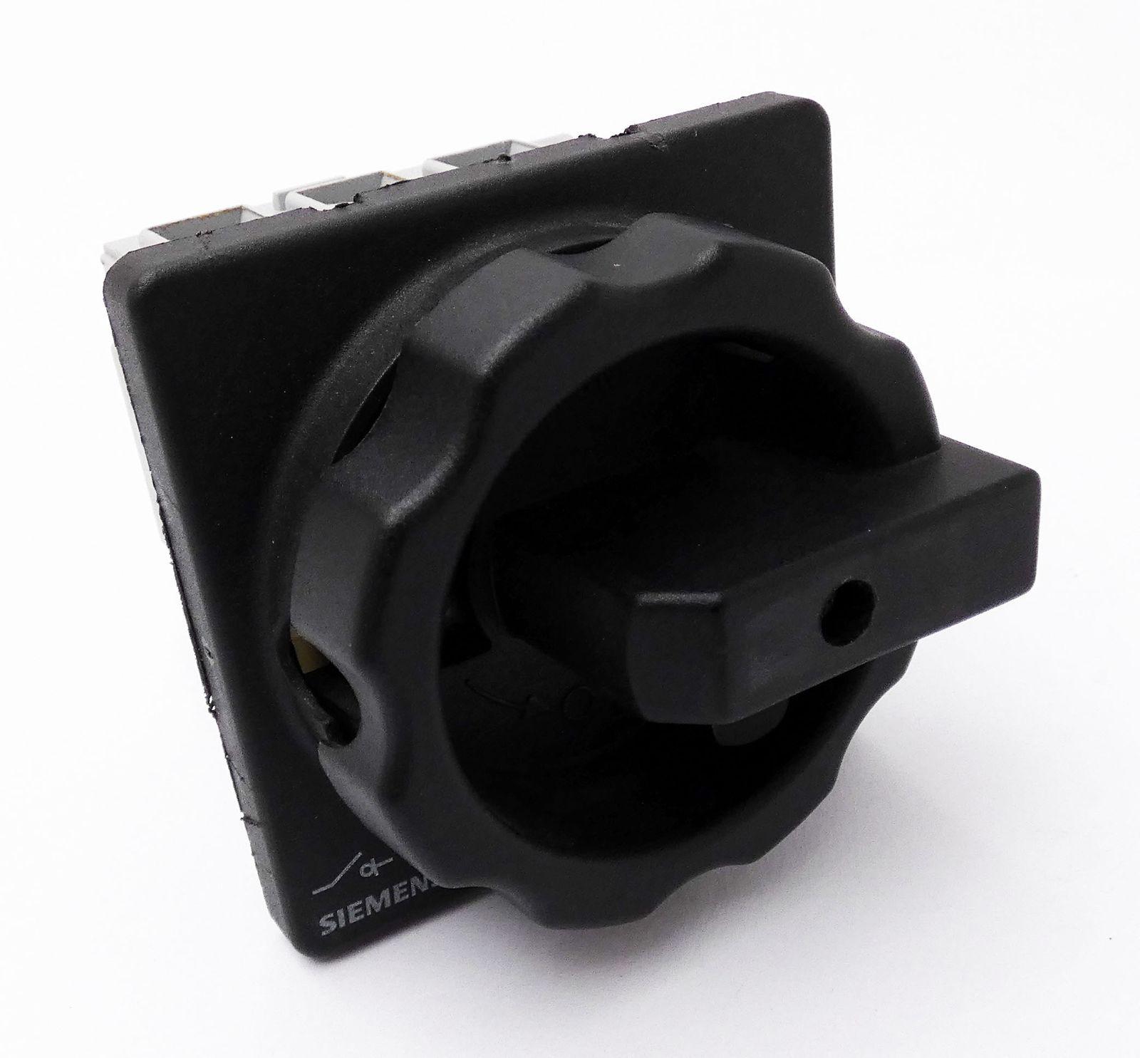 DISC SW 25A ENCL ROT HDL BLK 3P AUX