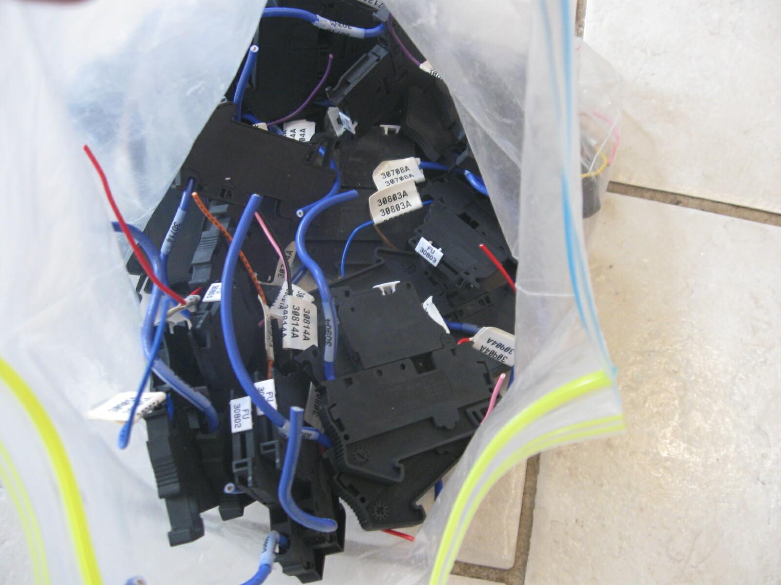 FUSE BLOCK, SPRNG, 5X20, TERMINAL SIZE 4